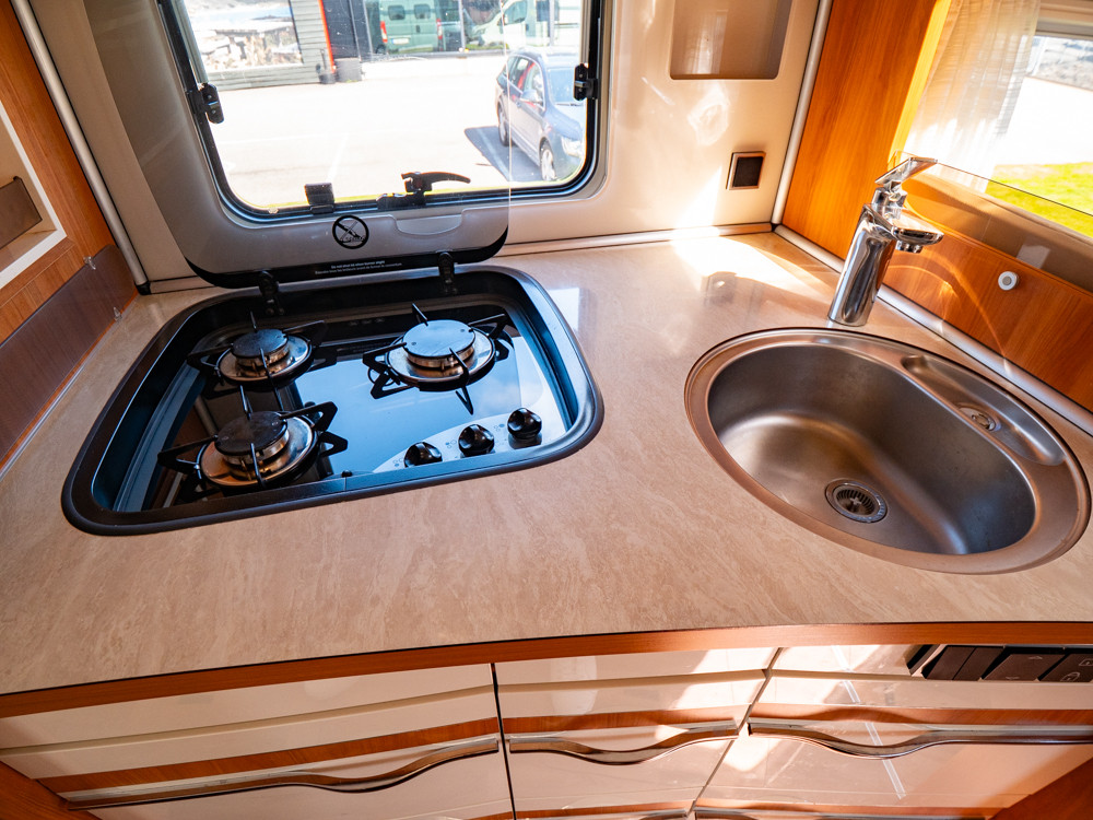 Hymer-B 898 SL ED-S *Queenbädd-(2015)-3199482