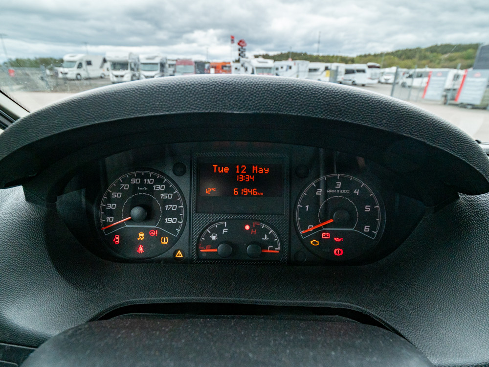 Knaus-VAN TOURER 600 *Truma *Dubbelbädd-(2019)-3182264