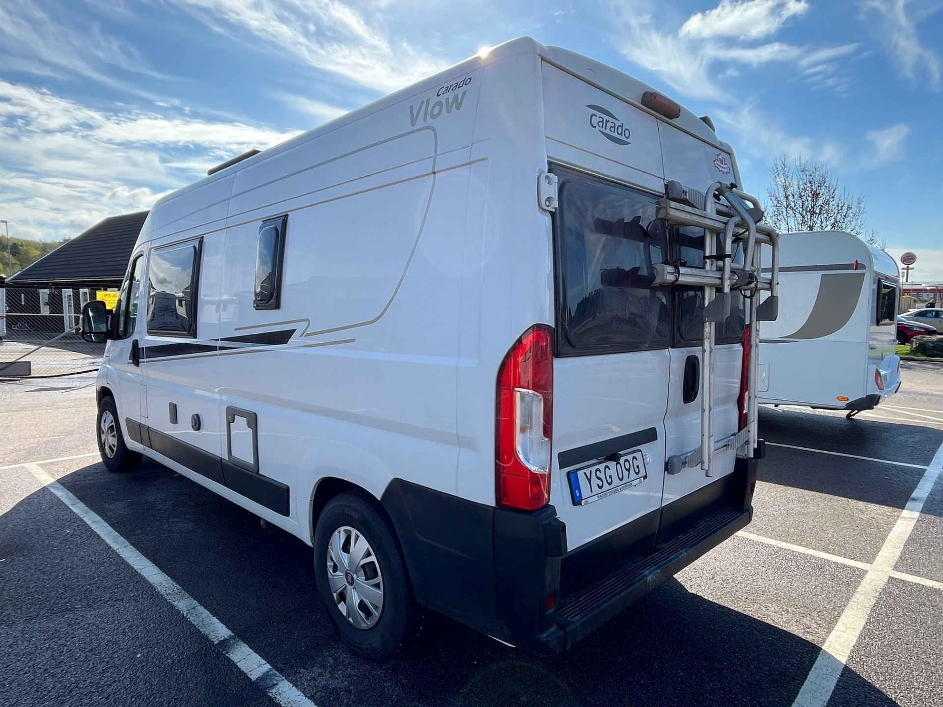 Carado-CV 02 *Truma *Tvärbädd *Solcell-(2019)-3164329