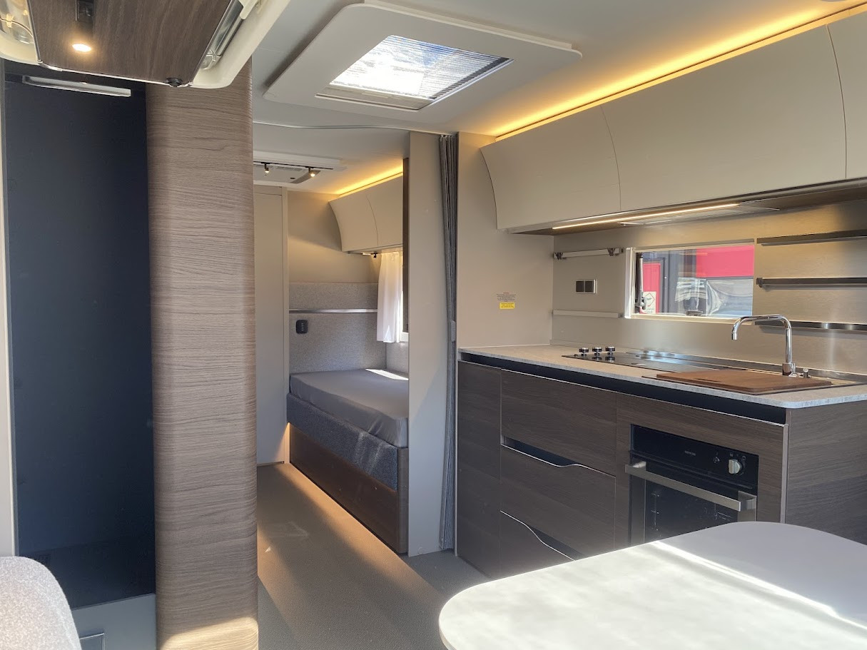 Adria-ALPINA 613 UT-(2022)-3190687