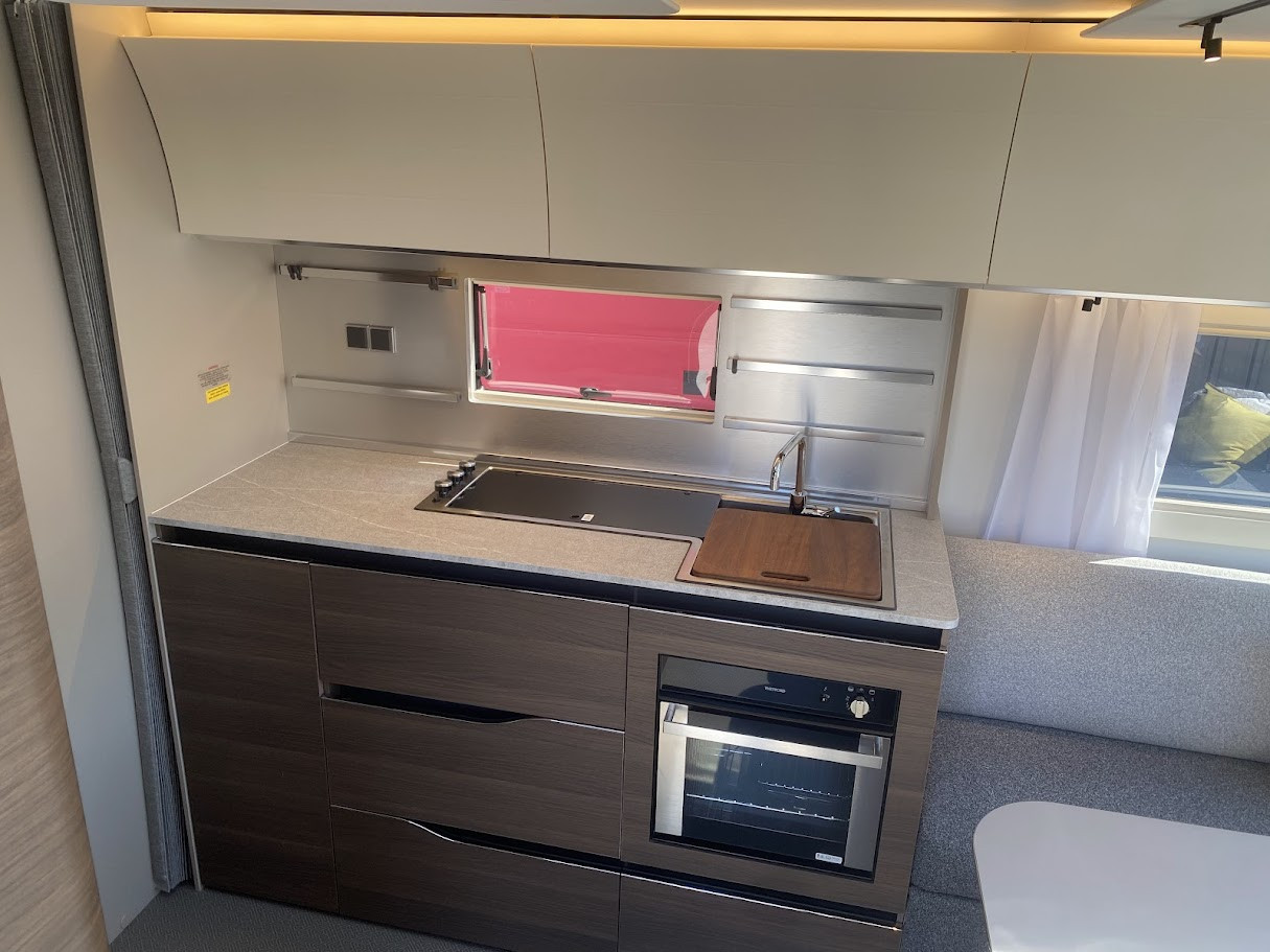 Adria-ALPINA 613 UT-(2022)-3190688