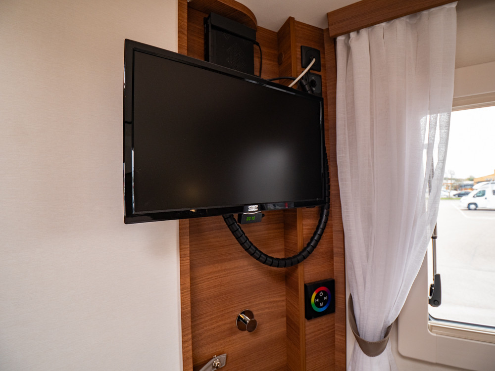 Rapido-M96 *Mercedes *Queenbed *Solcell *Lithiumbatteri-(2023)-3182232