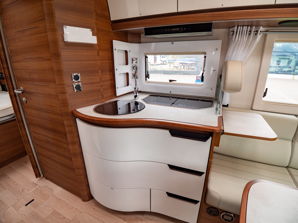 Rapido-M96 *Mercedes *Queenbed *Solcell *Lithiumbatteri-(2023)-3182224
