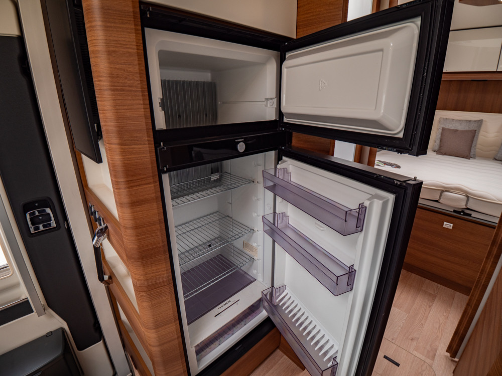 Rapido-M96 *Mercedes *Queenbed *Solcell *Lithiumbatteri-(2023)-3182226