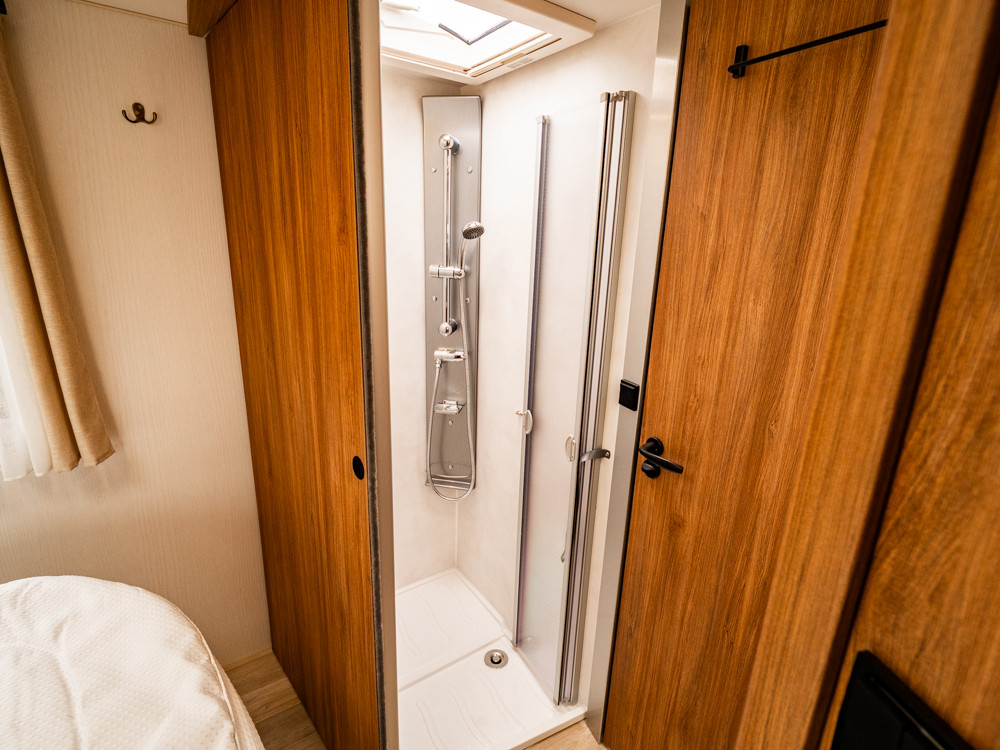 Pilote-G740FC *Queensbed *Truma *Automat-(2024)-3177805