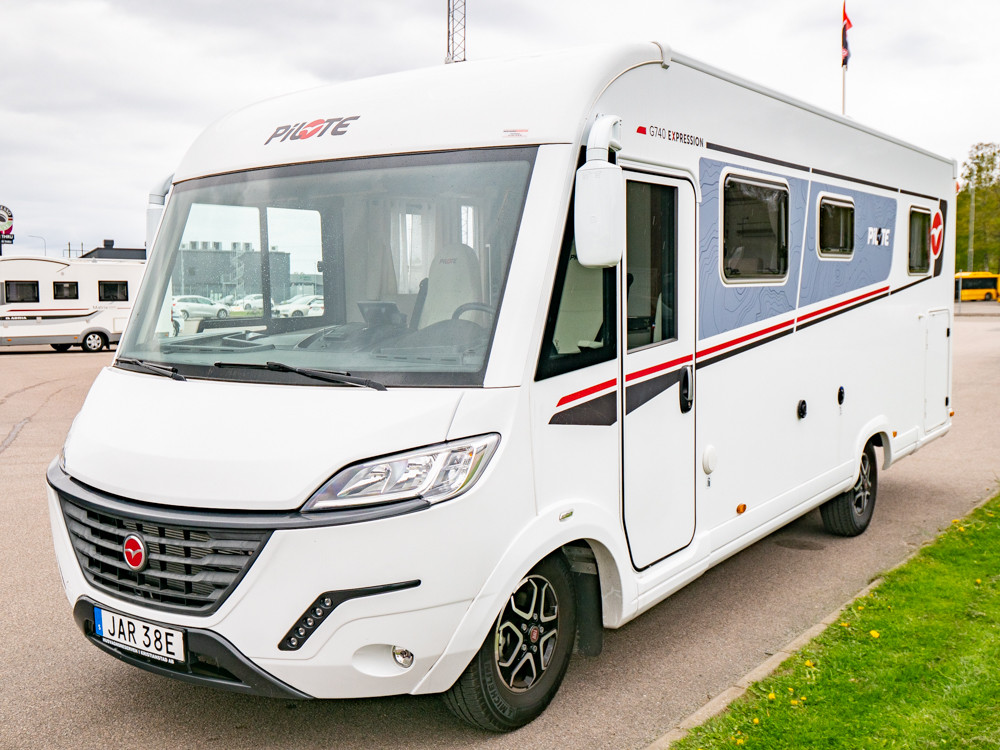 Pilote-G740FC *Queensbed *Truma *Automat-(2024)-3177813