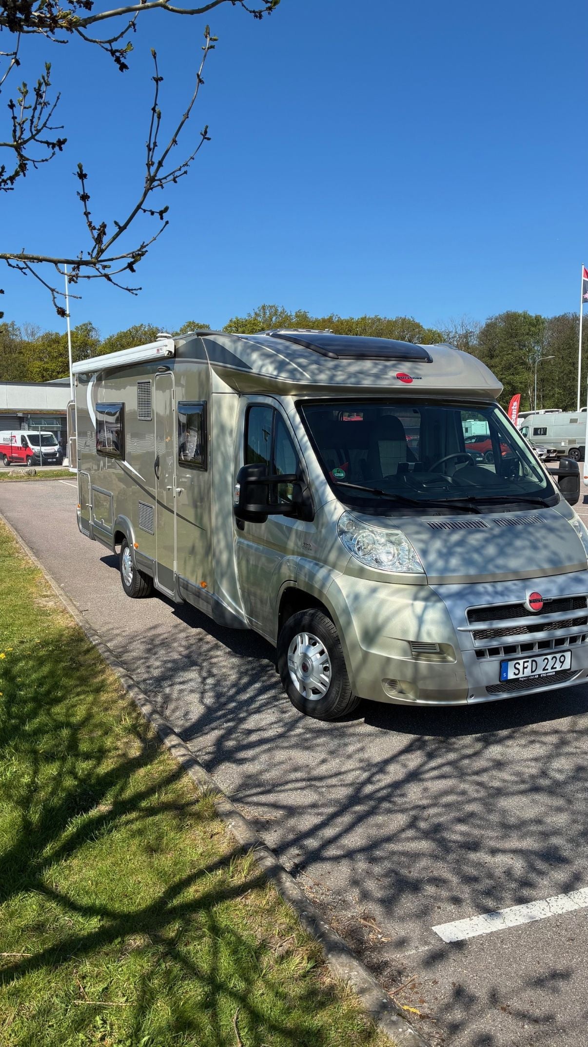 Bürstner-T 720 *Långbäddar *Toa bak *Automat-(2014)-3188233