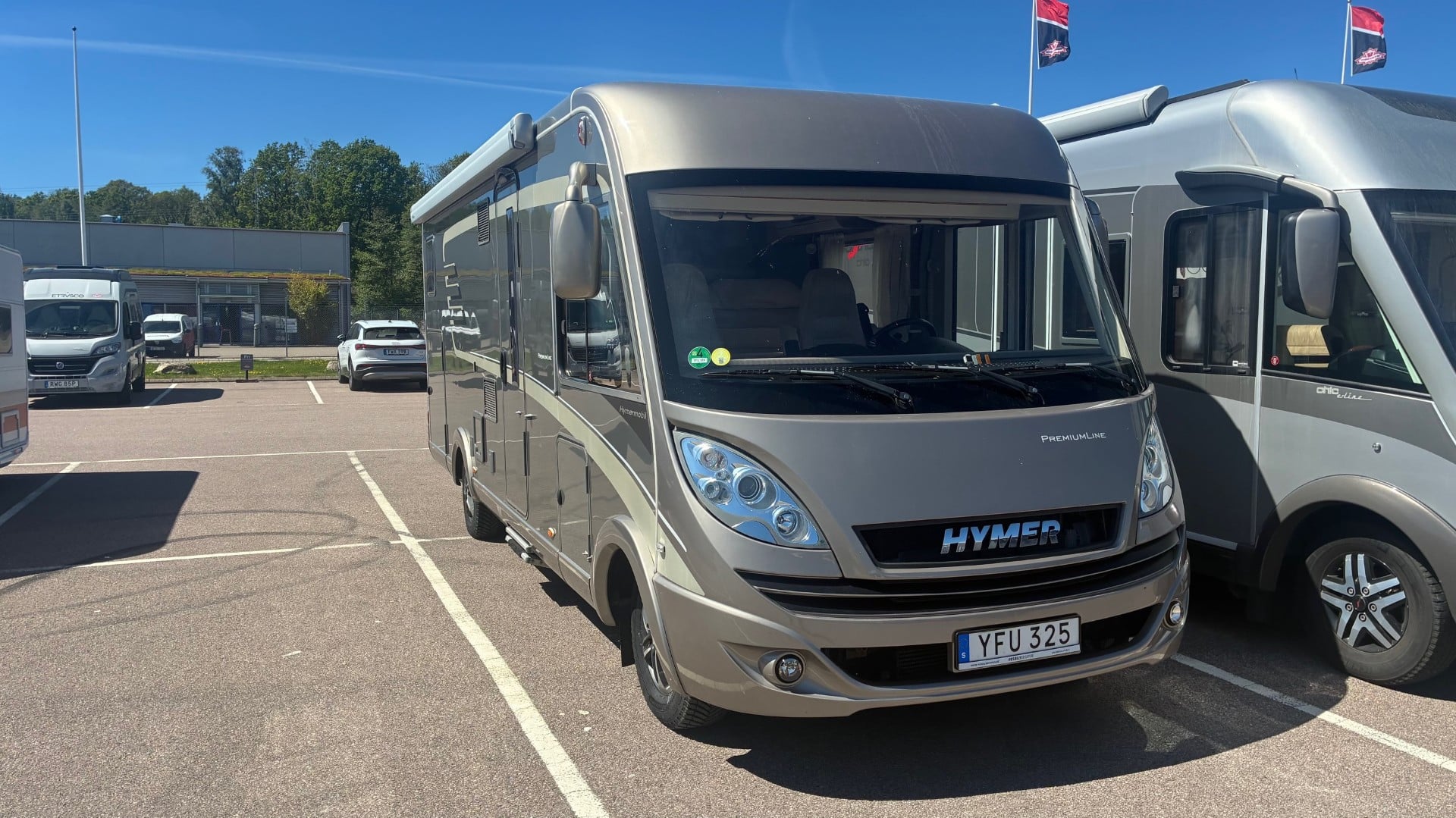 Hymer-B 704 Premium Line *Långbädd *AC-Bodel-(2017)-3204593