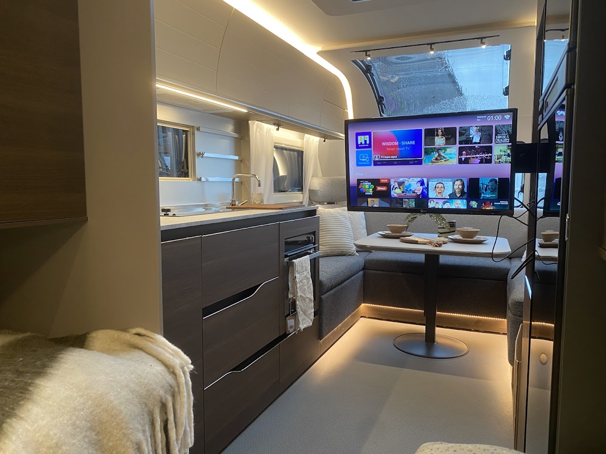 Adria-ALPINA 613 UT-(2022)