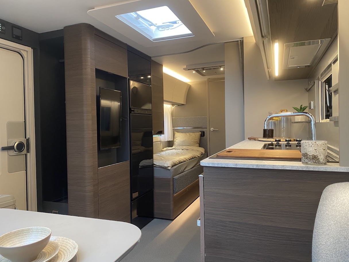 Adria-ALPINA 613 UT-(2022)