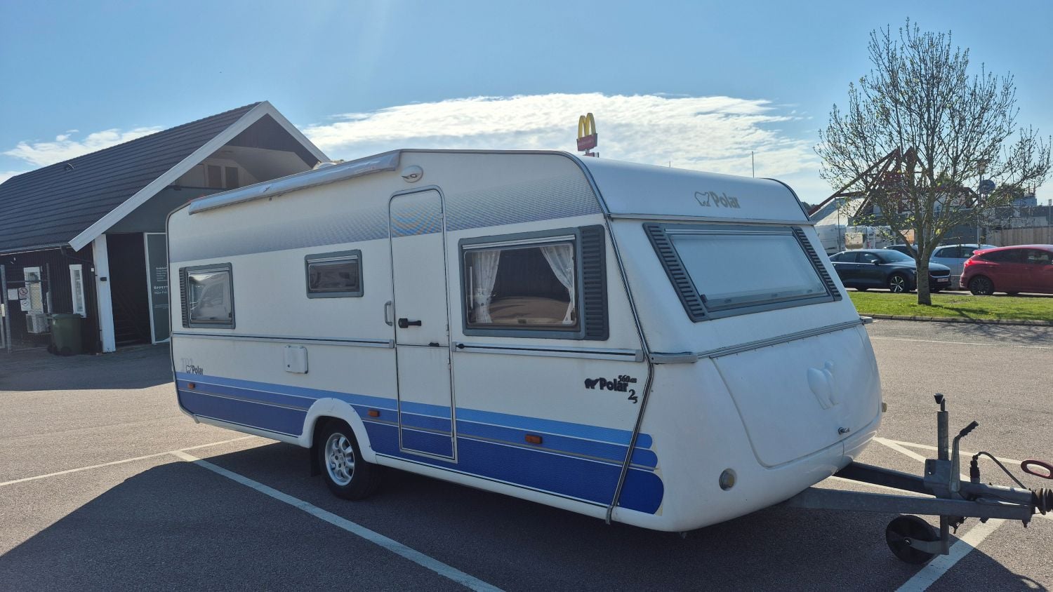 Polar-560 GS 2,5 *Långbäddar *ALDE *Förtält-(2003)