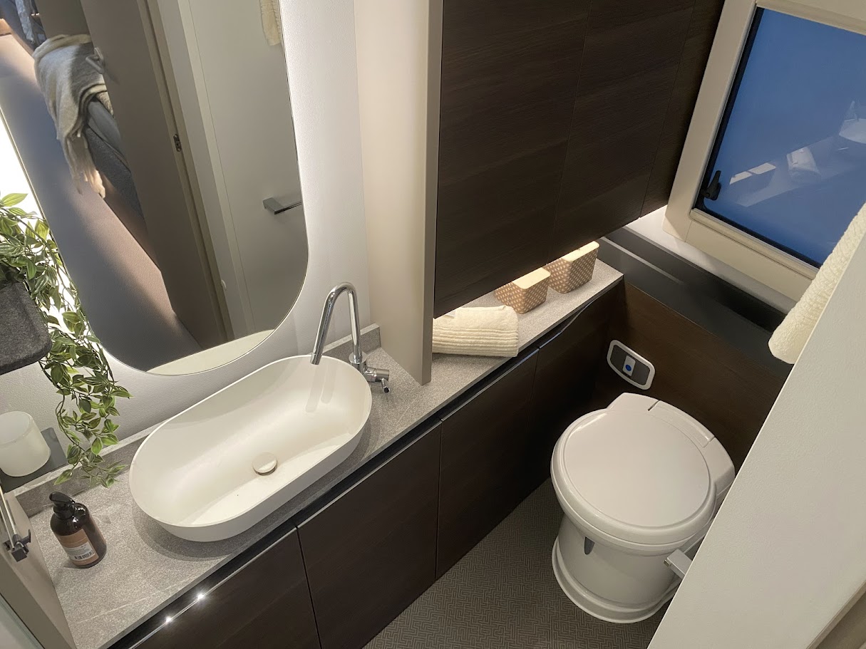 Adria-ALPINA 613 UT-(2022)
