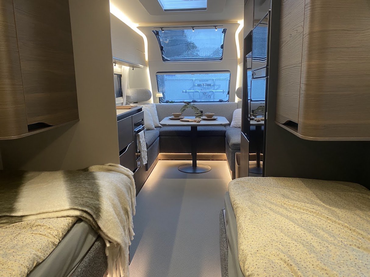 Adria-ALPINA 613 UT-(2022)