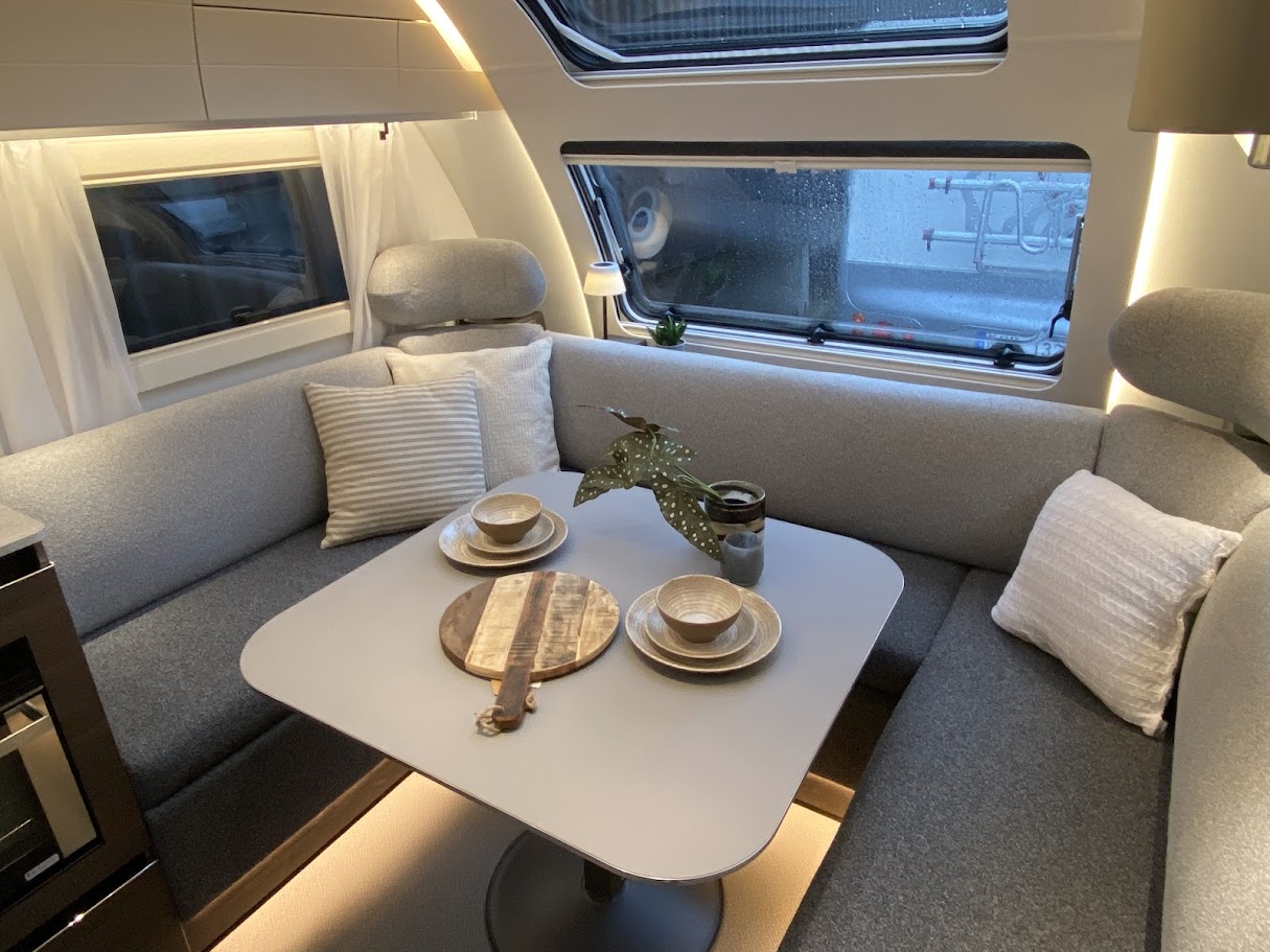 Adria-ALPINA 613 UT-(2022)
