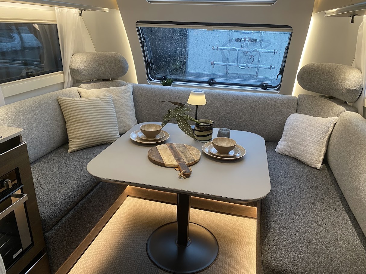 Adria-ALPINA 613 UT-(2022)