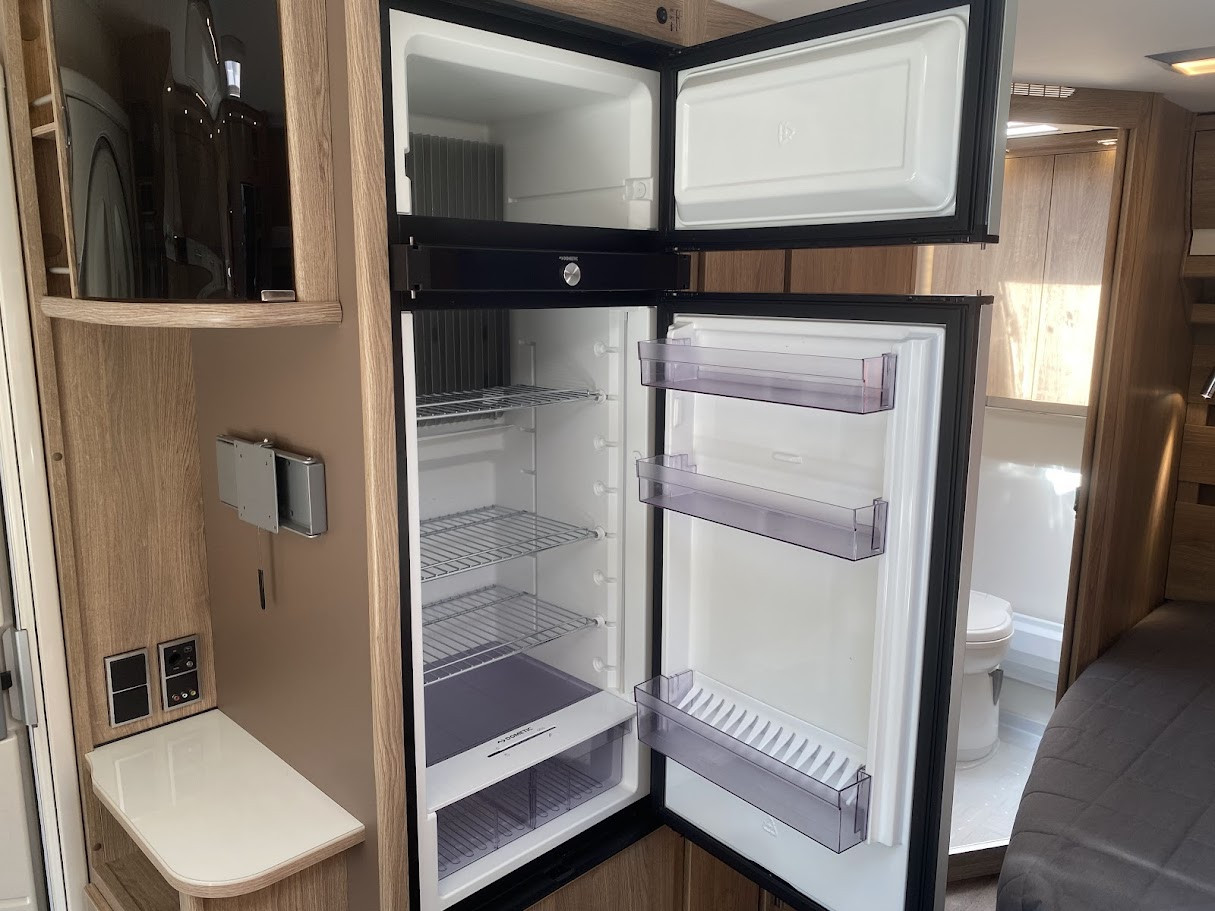 KABE-CLASSIC 470 XL KS *ALDE *Fransk bädd-(2019)-3207773
