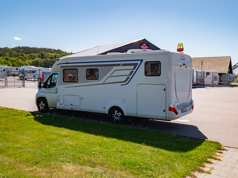 Hymer-T 704 SL *ALDE *Hydrauliska stödben *Solcell-(2019)-3214646