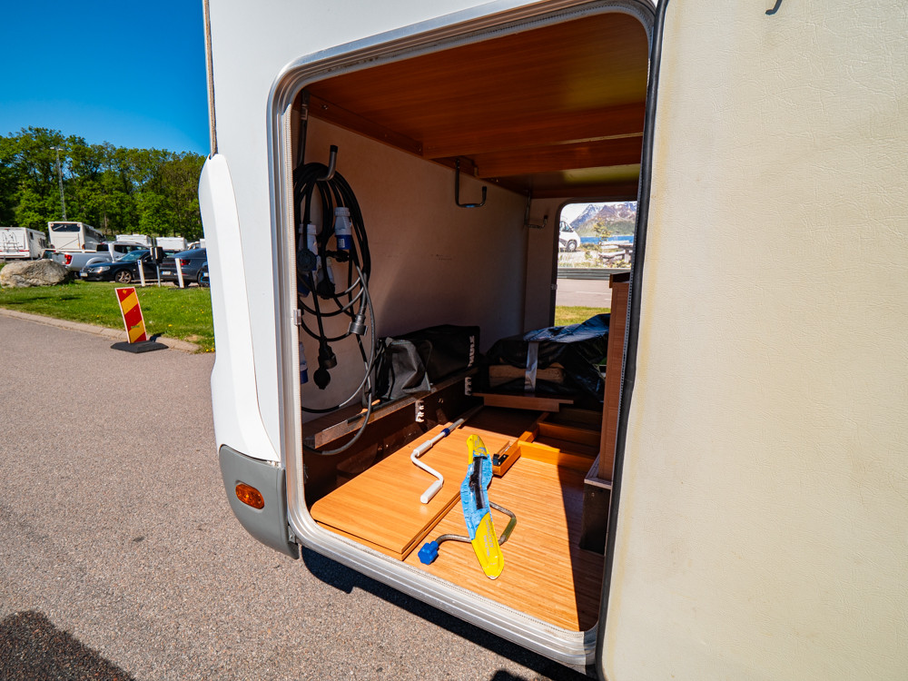 Knaus-R16 *Truma *Långbäddar *Solcell-(2011)-3207738