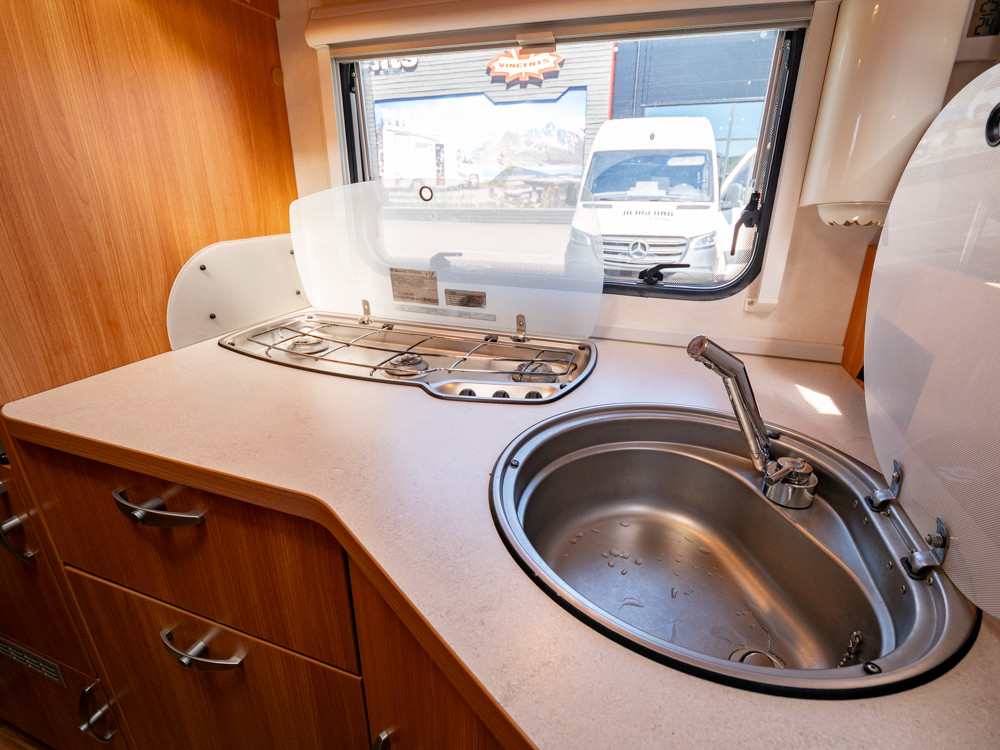 Knaus-R16 *Truma *Långbäddar *Solcell-(2011)-3207743