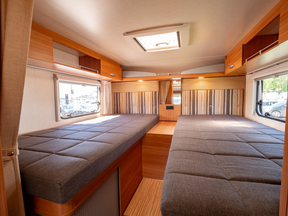 Knaus-R16 *Truma *Långbäddar *Solcell-(2011)-3207746