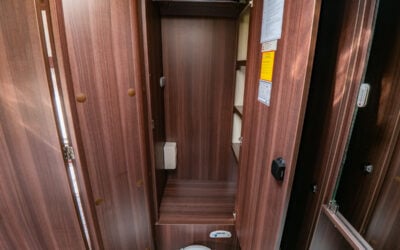 Bürstner-T 720 *Långbäddar *Toa bak *Automat-(2014)-3238605