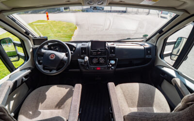 Bürstner-T 720 *Långbäddar *Toa bak *Automat-(2014)-3238606