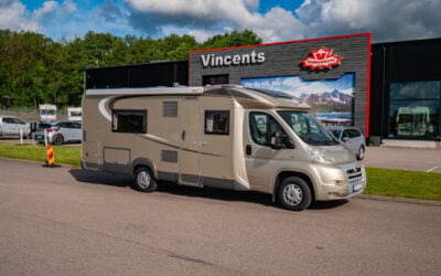 Bürstner-T 720 *Långbäddar *Toa bak *Automat-(2014)-3238590