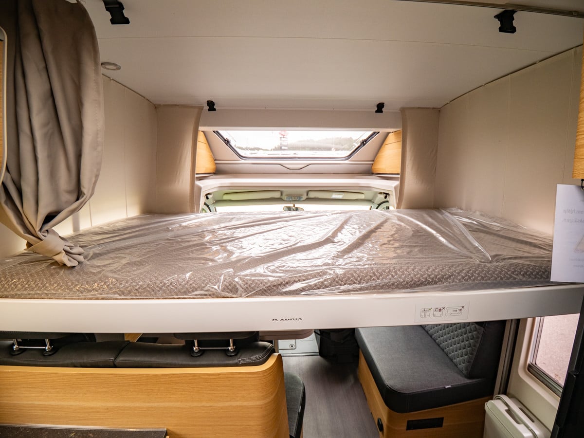 Adria-MATRIX 670 SL *Hydraul. ben *Alde *Lågmil-(2024)-3238545