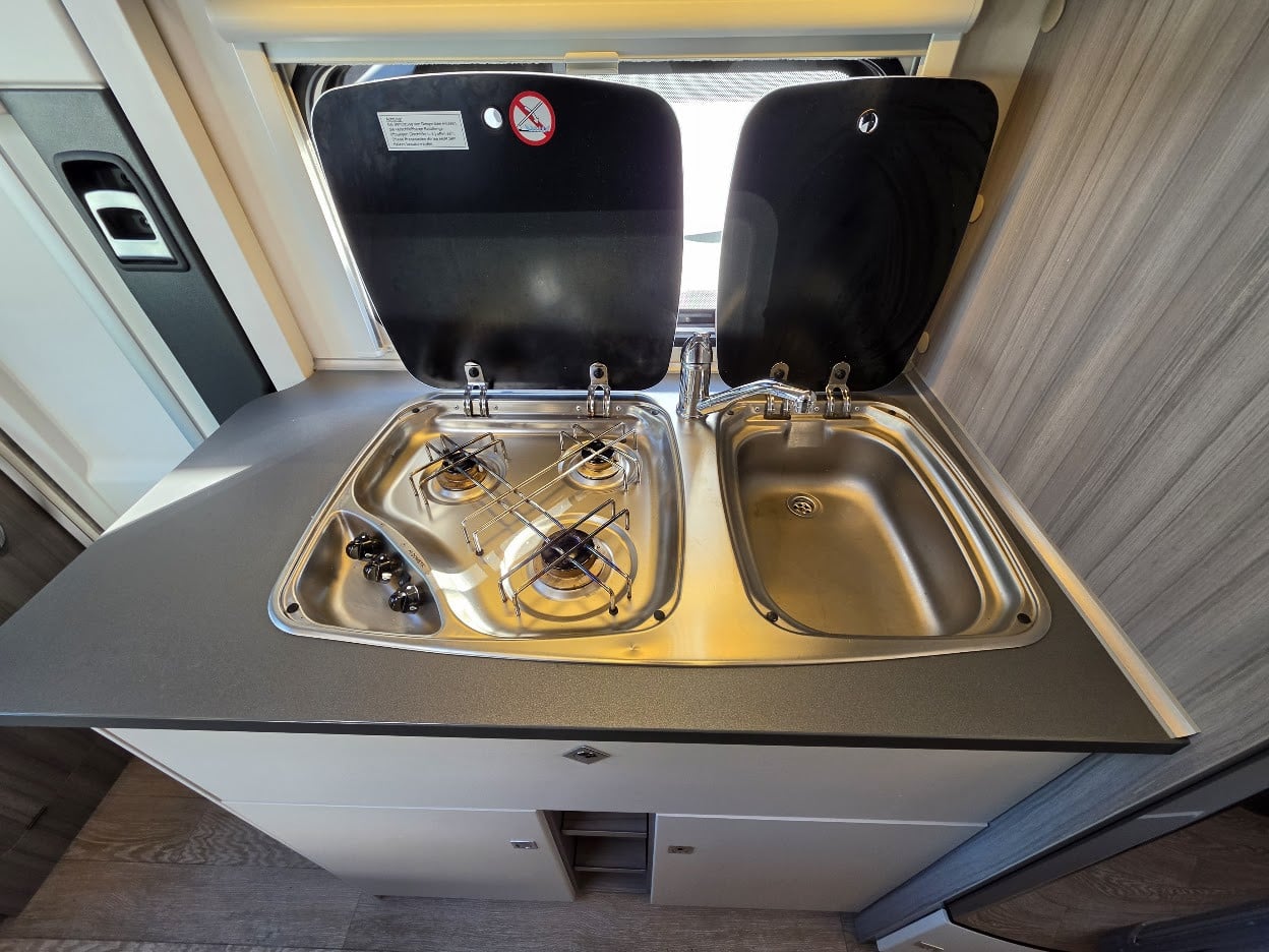 Hobby-T 65 GE *Långbädd *Solcell *Markis-(2020)-3238470