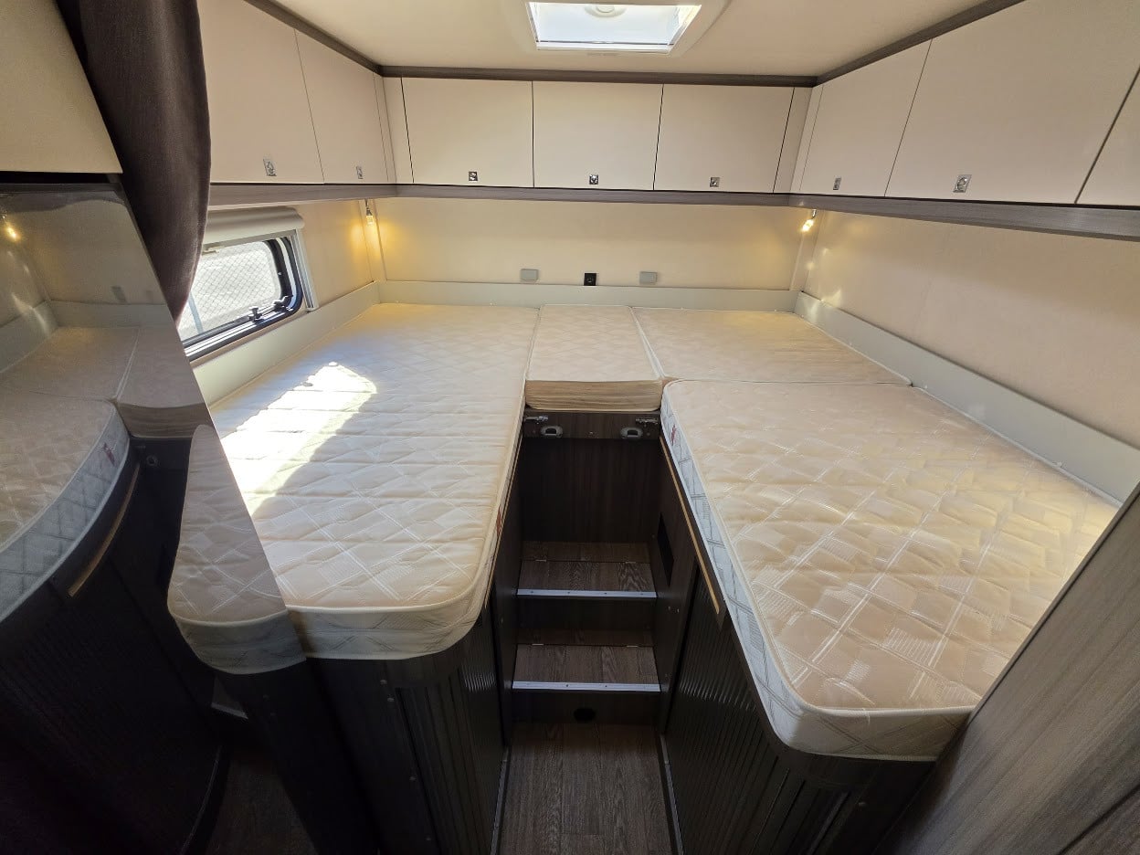 Hobby-T 65 GE *Långbädd *Solcell *Markis-(2020)-3238472