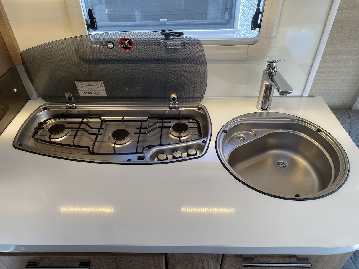KABE-CLASSIC 660 GDL KS *Barnkammare *ALDE *Cykelställ-(2018)-3251836