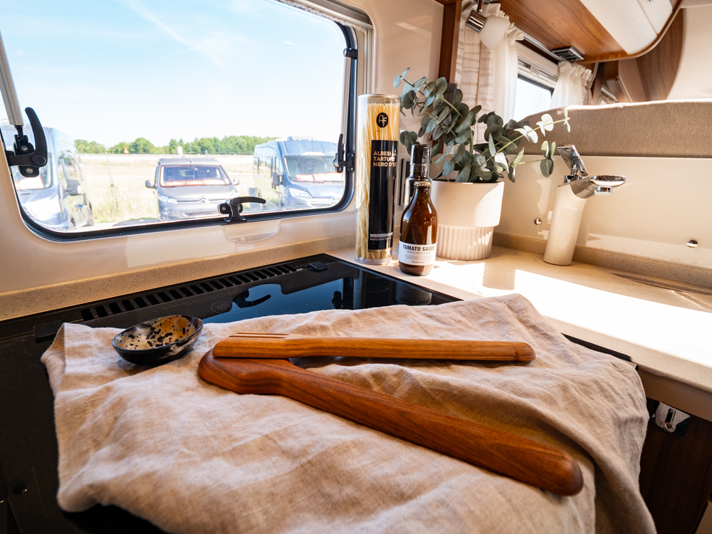 Hymer-B 704 Premium Line *Långbädd *AC-Bodel-(2017)