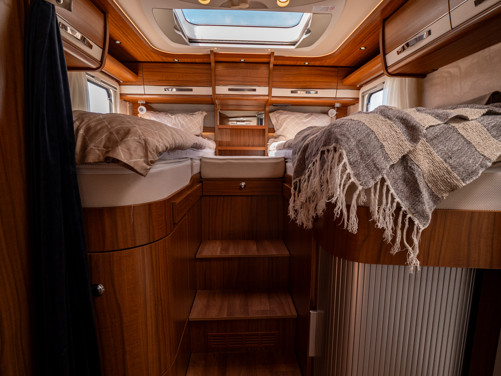 Hymer-B 704 Premium Line *Långbädd *AC-Bodel-(2017)