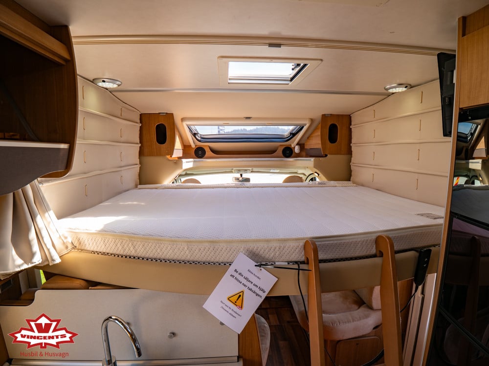 Hymer-T 678 CL *ALDE *Långbäddar *Taksäng-(2013)-3290119
