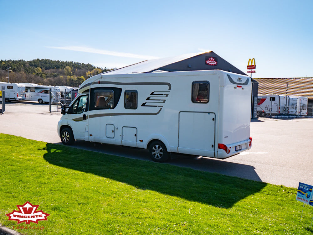 Hymer-T 678 CL *ALDE *Långbäddar *Taksäng-(2013)-3290108