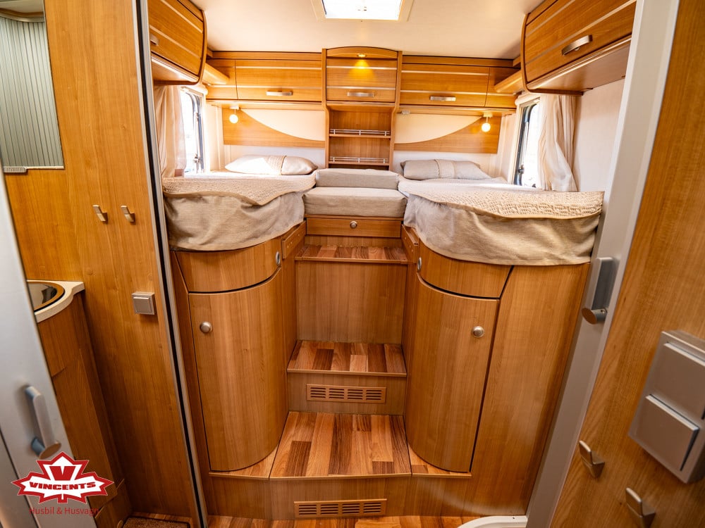 Hymer-T 678 CL *ALDE *Långbäddar *Taksäng-(2013)-3290116