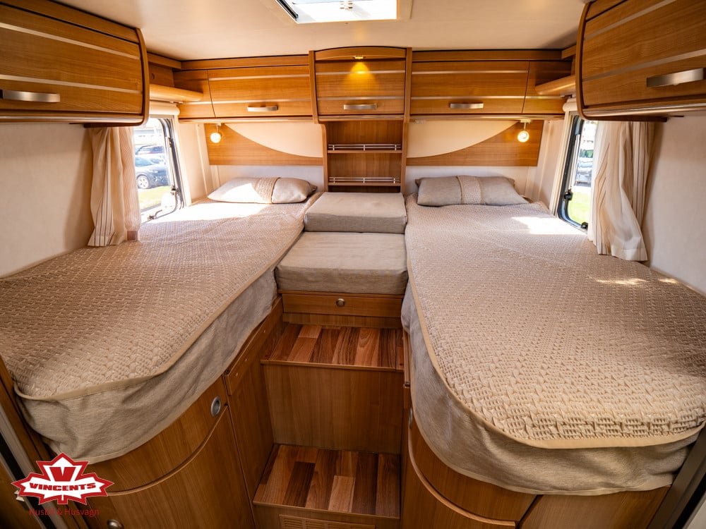 Hymer-T 678 CL *ALDE *Långbäddar *Taksäng-(2013)-3290117
