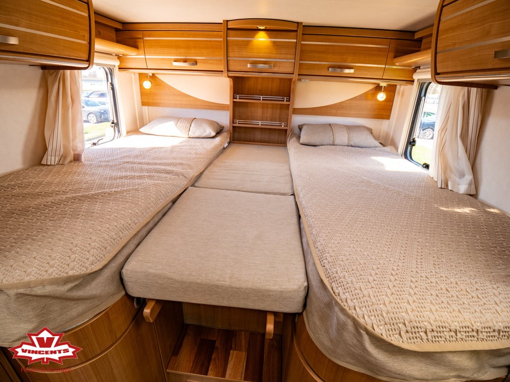 Hymer-T 678 CL *ALDE *Långbäddar *Taksäng-(2013)-3290118
