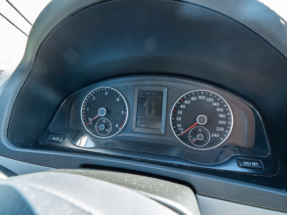 Volkswagen-CALIFORNIA-(2015)