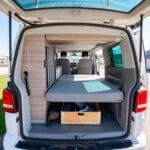 Volkswagen-CALIFORNIA-(2015)