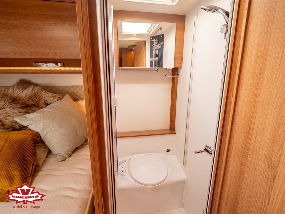 Rapido-F 896 *Queensbädd *Solcell *B-körkort-(2020)-3276189