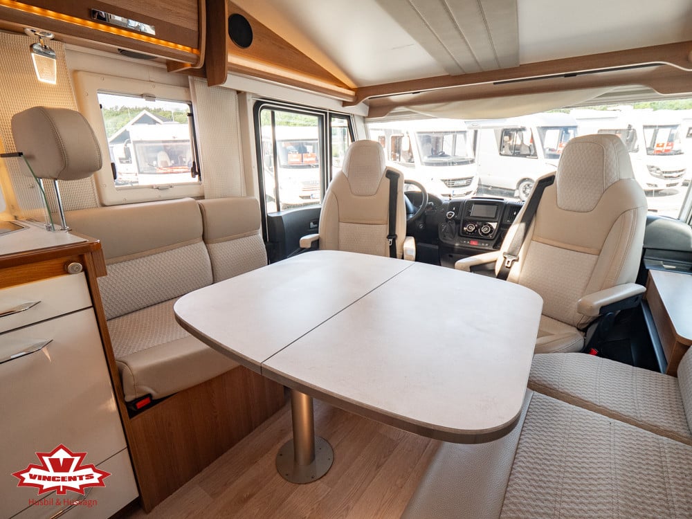 Rapido-F 896 *Queensbädd *Solcell *B-körkort-(2020)-3276181