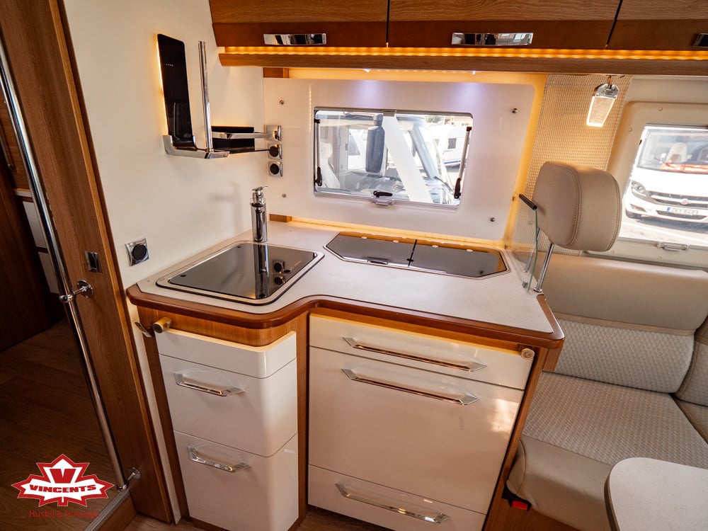 Rapido-F 896 *Queensbädd *Solcell *B-körkort-(2020)-3276182