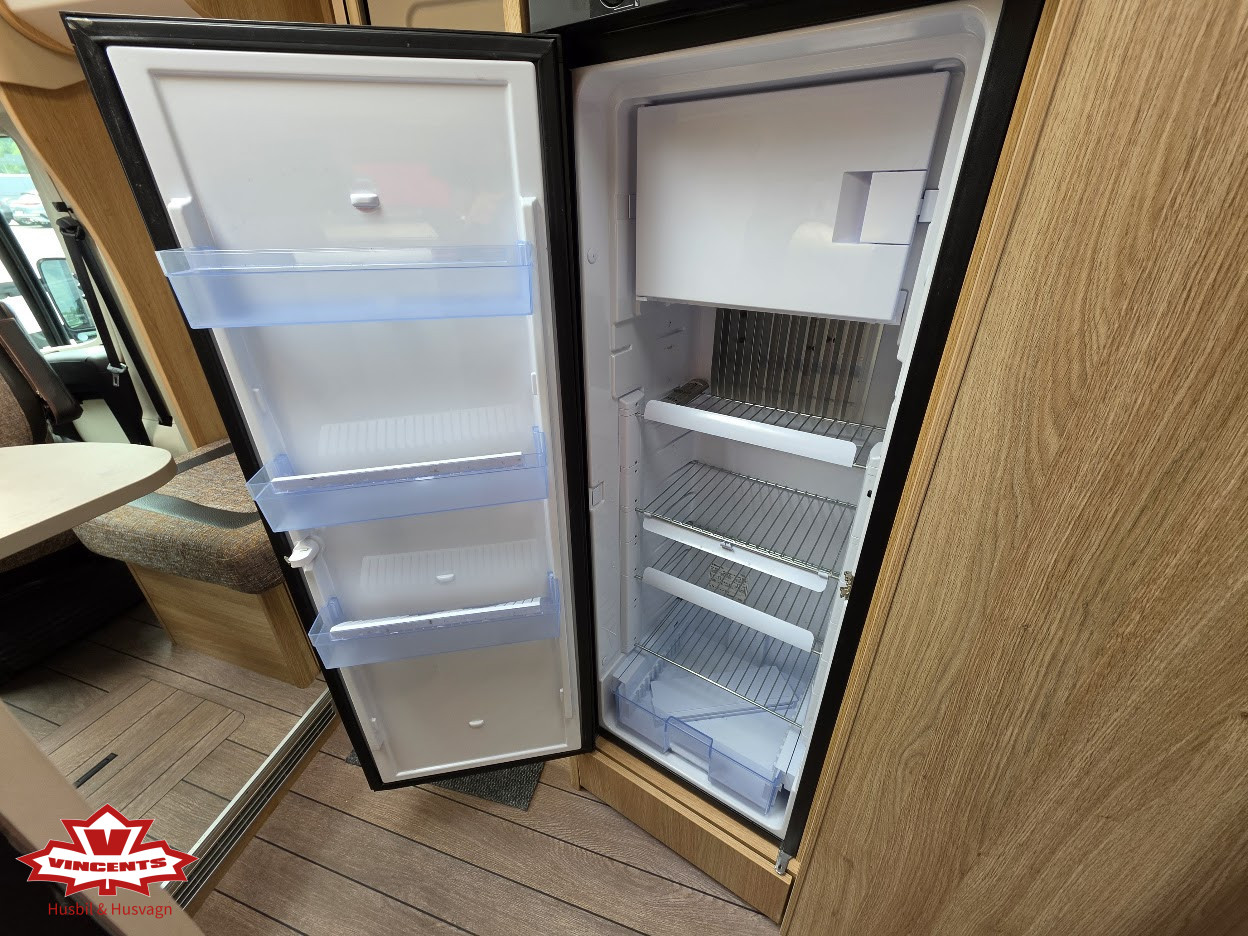 Knaus-SKy TI *Solcell *Automat *Långbädd-(2018)-3276163