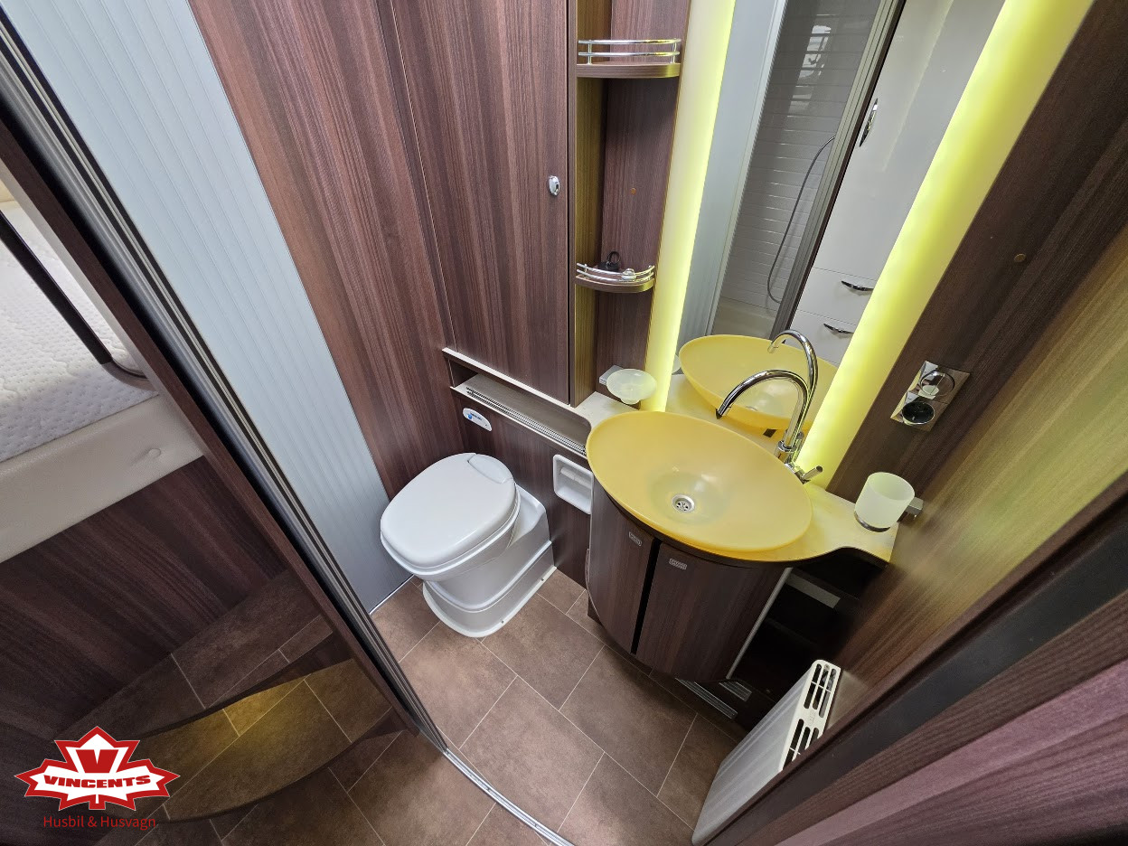 Bürstner-BA7471 *Alkov *ALDE *AC-bodel-(2014)-3270570