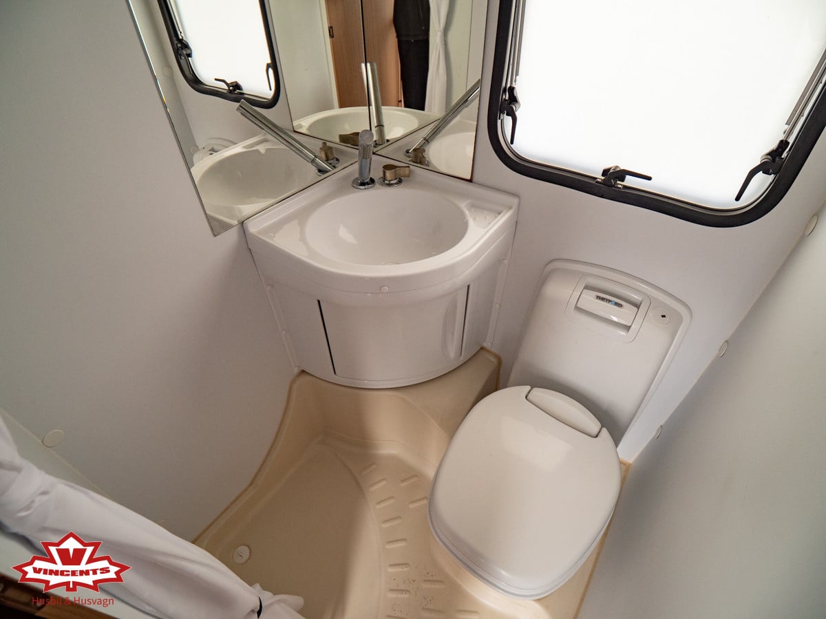 Adria-AVIVA 482 LH *Mover *Långbädd-(2016)-3273333