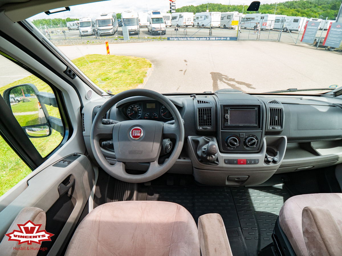 Hymer-T 674 CL *Solcell *Långbädd-(2011)-3265015