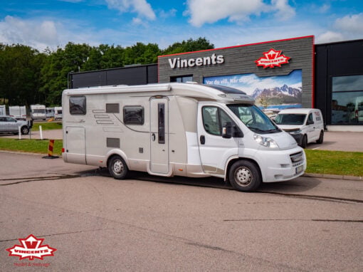 Hymer-T 674 CL *Solcell *Långbädd-(2011)-3264999
