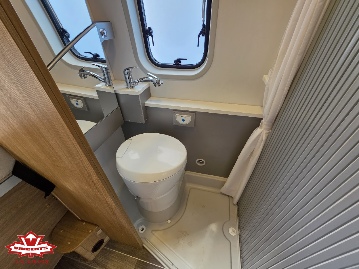 Adria-TWIN 600 SP *Truma *Solcell *Markis-(2018)-3286520