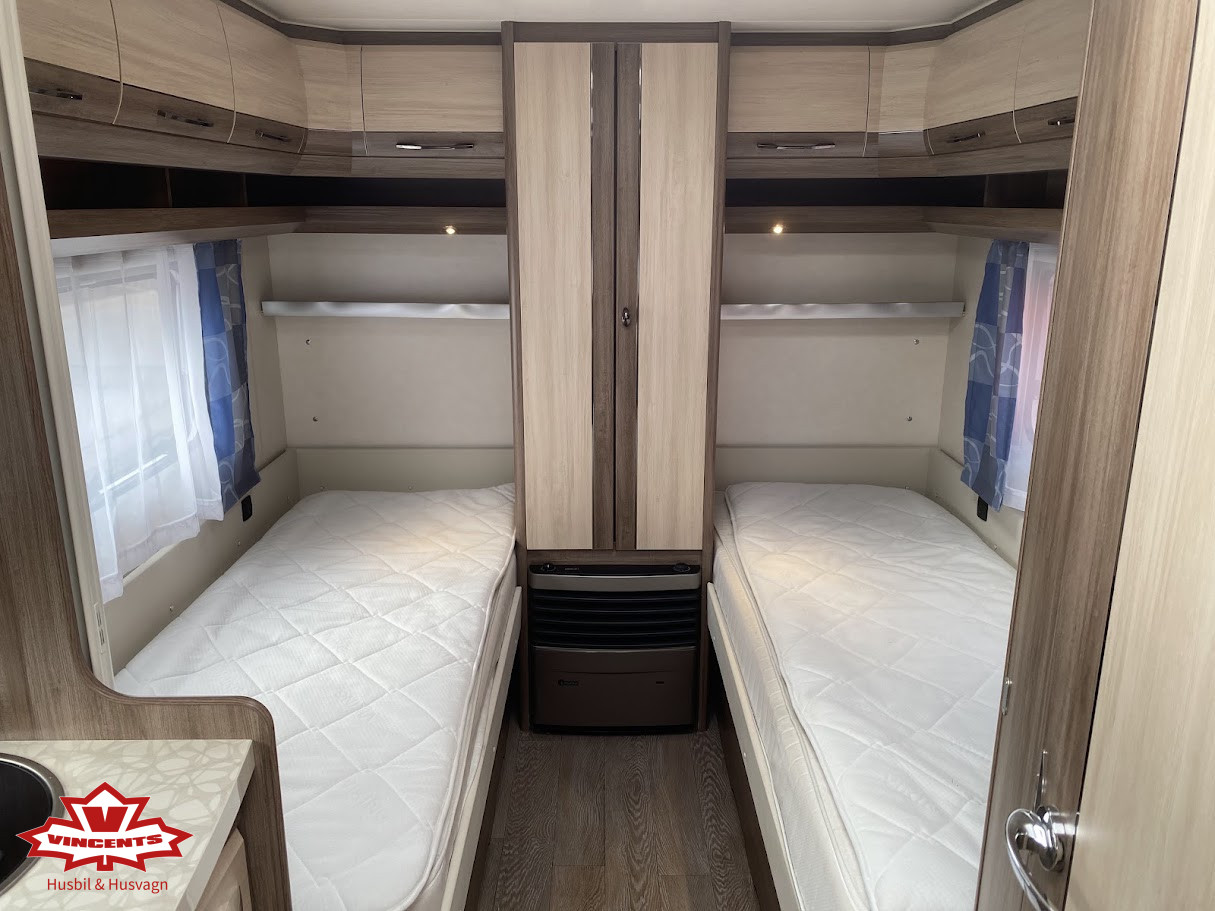 Hobby-460 LU DE LUXE *Truma *Långbädd *Golvvärme-(2015)-3298938